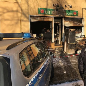 Berlin: Turkish mosque set on fire in arson attack